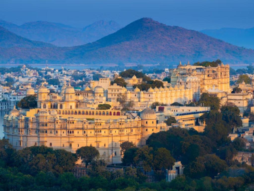 Hotel Aaradhya ウダイプル エクステリア 写真